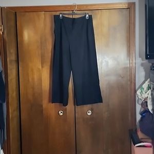 Black size 12 crop wideleg pants